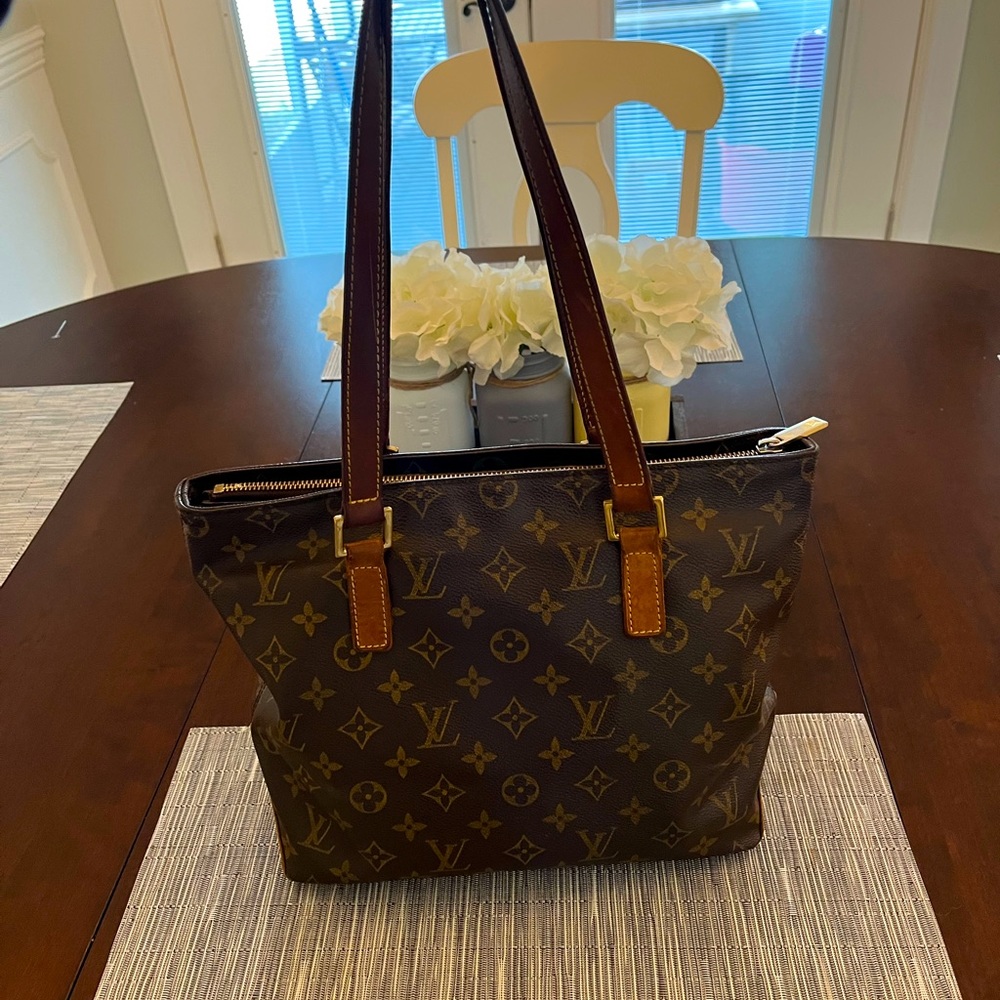 🍋🍍🌼🐝100% Authentic Louis Vuitton Cabas Mezzo🐝🍋🍍🌼